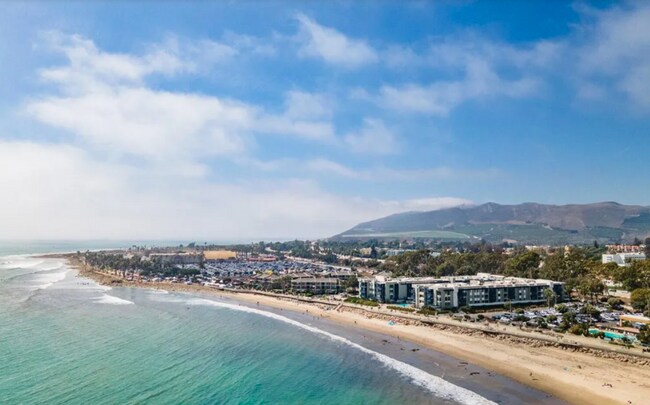 Building Photo - Coastal Ventura living – Gorgeous Ocean Views near Surfers Point