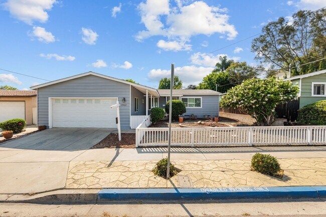 Building Photo - 4922 Tierra Baja Way