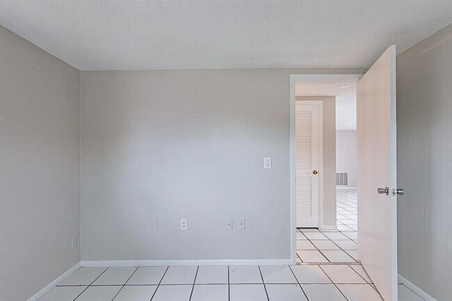 Building Photo - Charming 2BR House in Port Richey