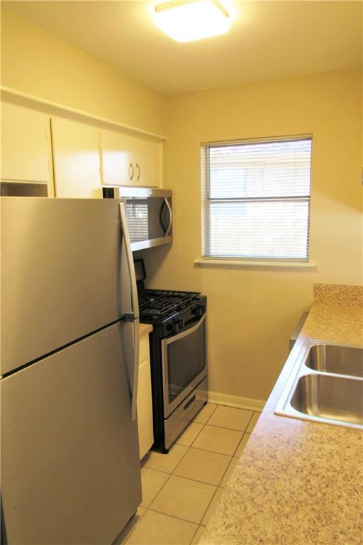 Building Photo - 2724 St Edwards Cir