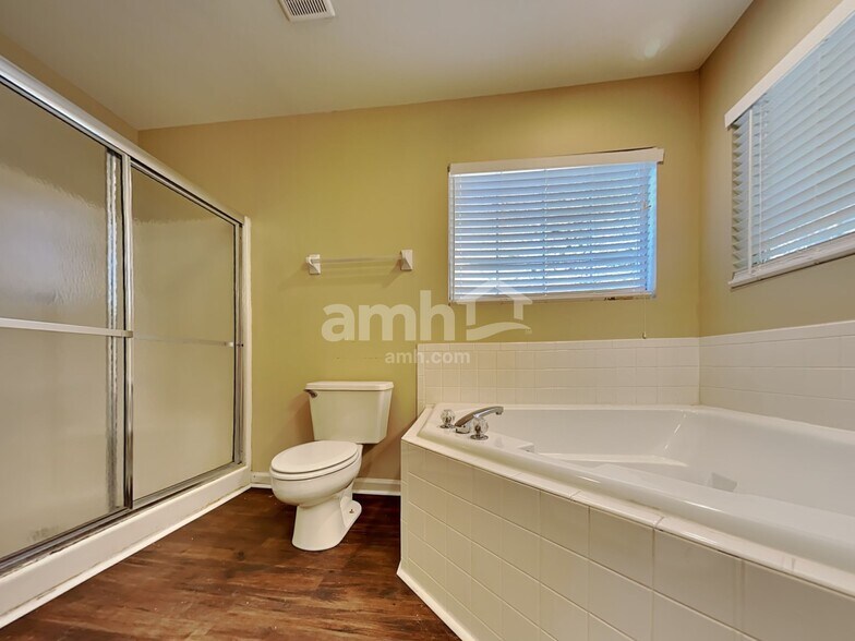 Building Photo - 1208 Winding Ridge Ct