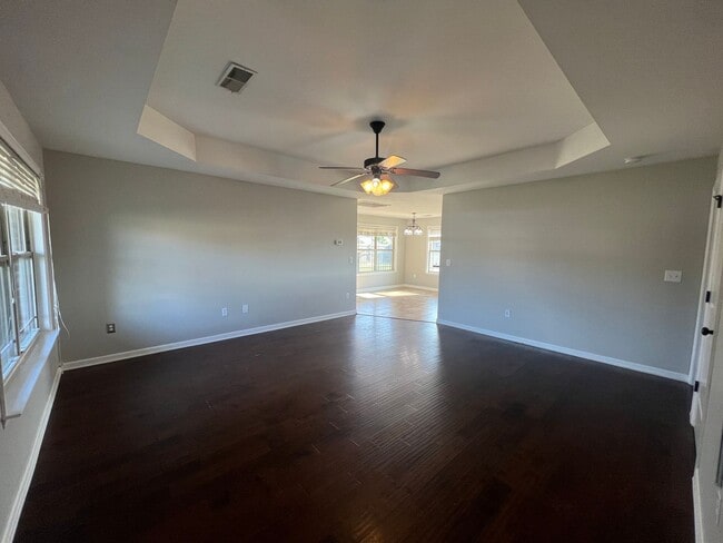 Building Photo - 4 bedroom home in Owens Cross Roads