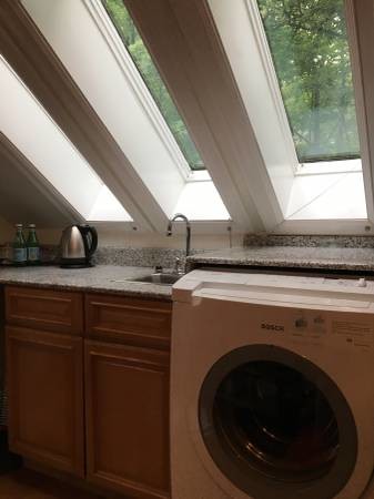 Building Photo - 220 Mason Terrace