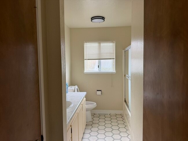 Building Photo - 3006 Vera Ln