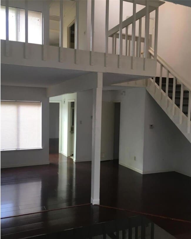 Building Photo - 7111 Brendam Ln