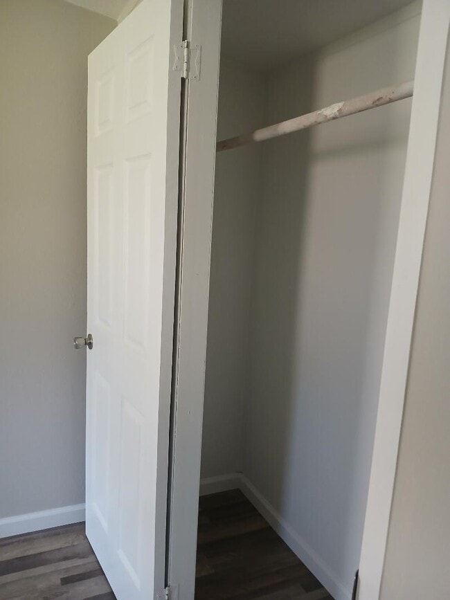 Building Photo - 98 Leasch Loop