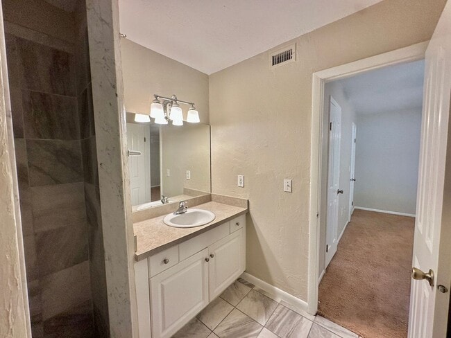 Building Photo - 501 SW 75th St