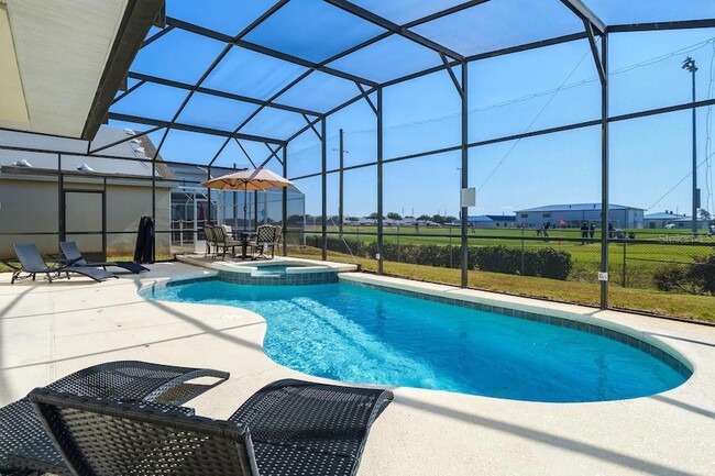 Building Photo - 434 Henley Cir