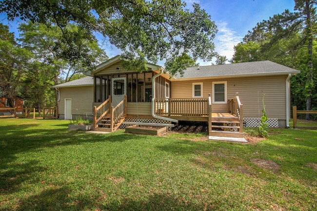 Building Photo - 3609 White Dr