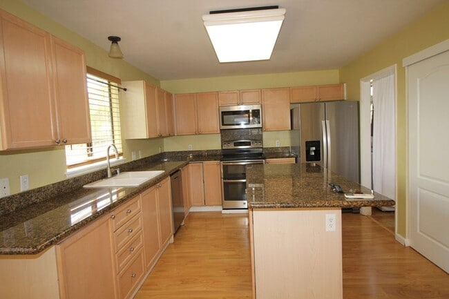 Building Photo - Beautiful Mililani Mauka Home! Over 2,000 s.f.!