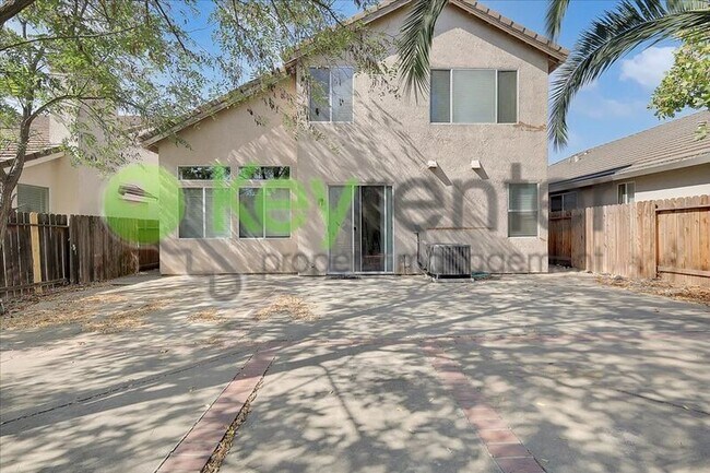 Building Photo - 7956 Robinson Dr