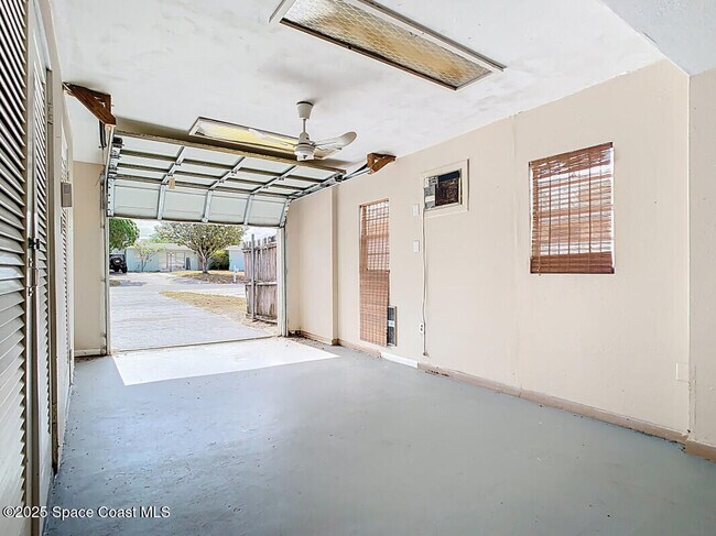 Building Photo - 1590 Hilldale Rd