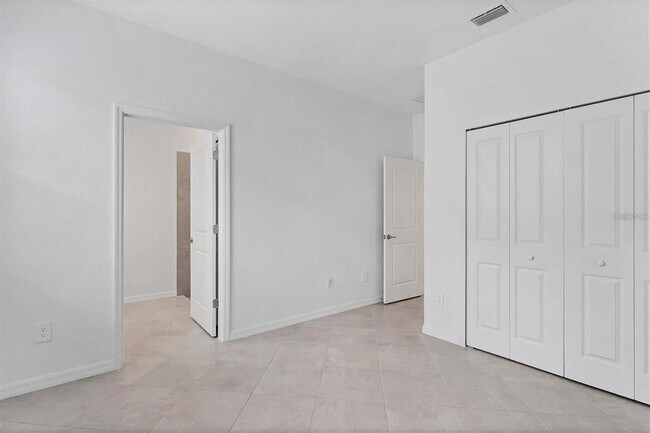 Building Photo - 19075 Cabernet Ct