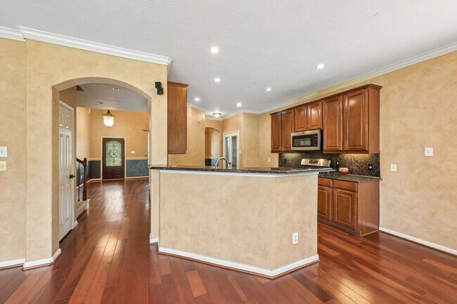 Building Photo - 11303 English Rose Trail