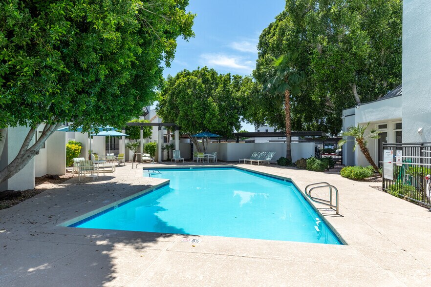 Hidden Village 1901 E Osborn Rd Phoenix AZ 85016 Apartment Finder