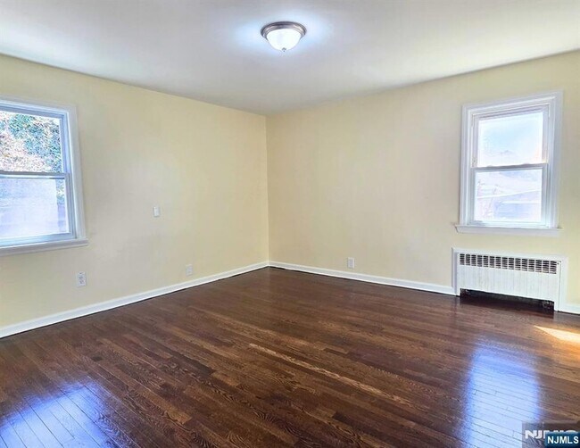 Building Photo - 118-120 Nolton Street Unit 1