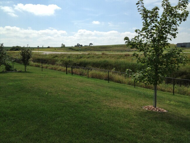 Building Photo - 5179 Castleview Dr NW