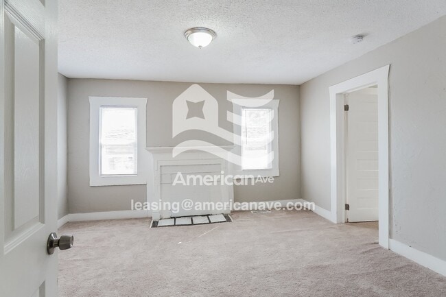 Building Photo - 4712 Terrace M