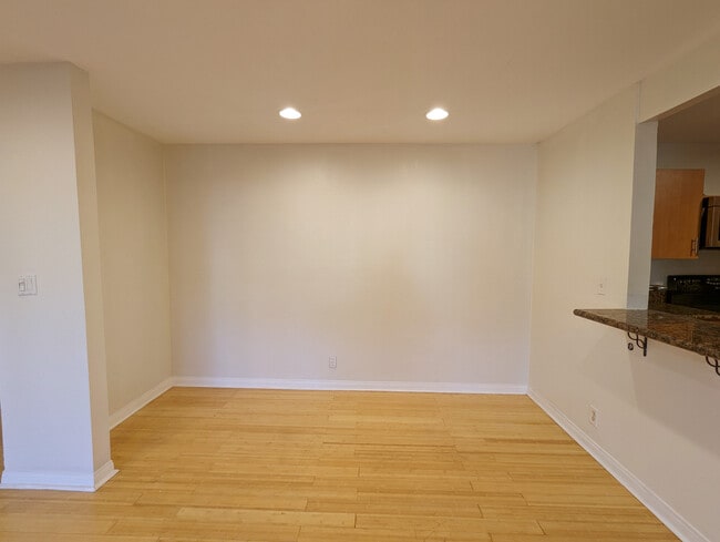Building Photo - 355 S Los Robles Ave