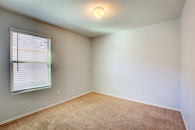 Building Photo - 404 Falling Star Dr