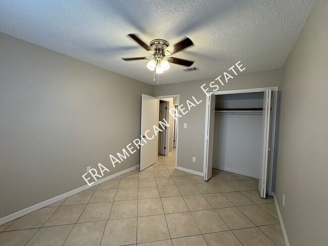Building Photo - 3354 La Leyenda Ct