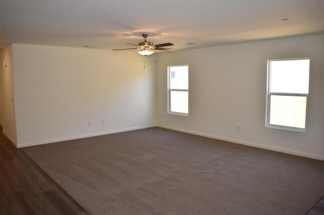 Building Photo - 1318 Eagle Ridge Court