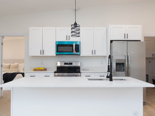 Building Photo - Brand New Construction 3/2  Canal Front Home for Rent in North Port