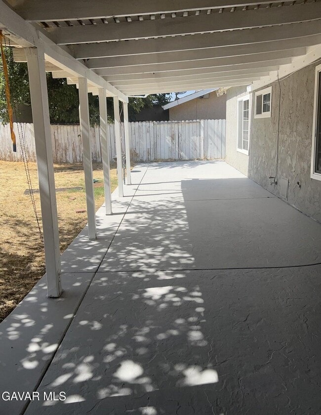 Building Photo - 42901 Alep St