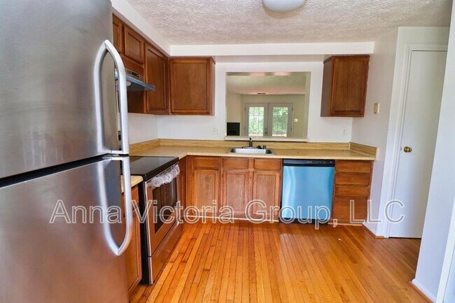 Building Photo - 229 Red Jade Dr