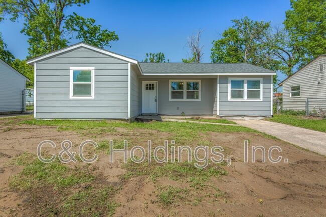 Primary Photo - 104 S 195th E Ave