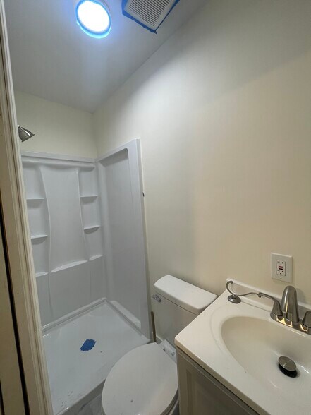 Building Photo - 2194 Ponce de Leon Cir