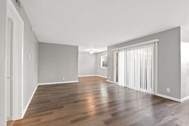 Building Photo - 1111 17th St