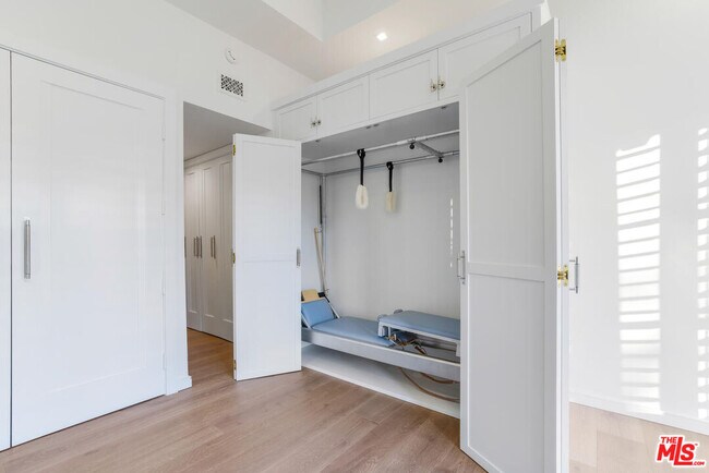 Building Photo - 10100 Empyrean Way