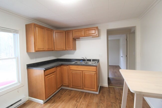 Building Photo - 8 Braddock St