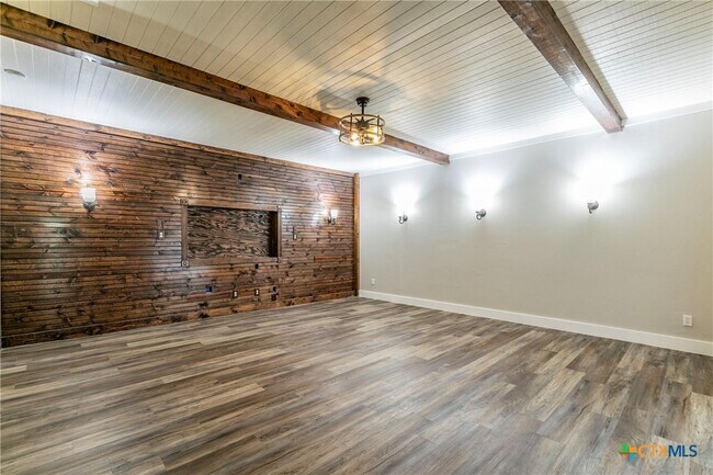 Building Photo - 14380 Spotted Horse Ln
