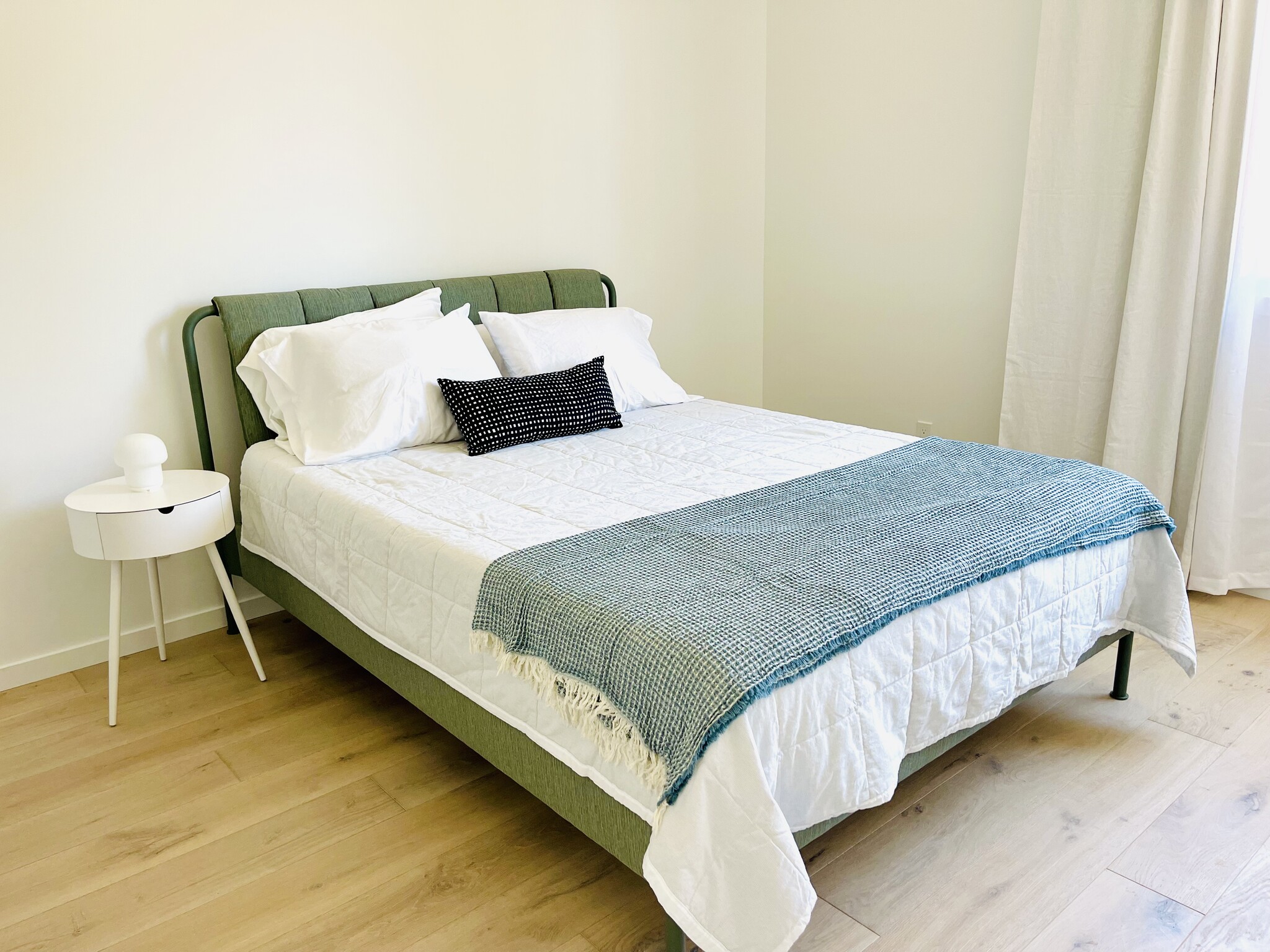 Building Photo - 112 Grandview St