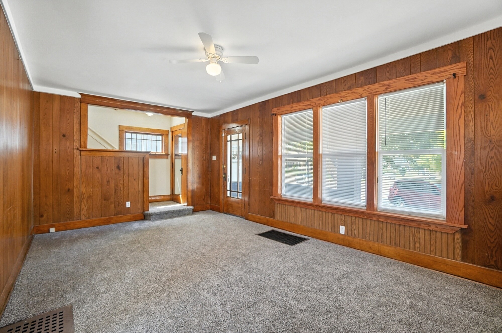 Building Photo - 2911 Broadway