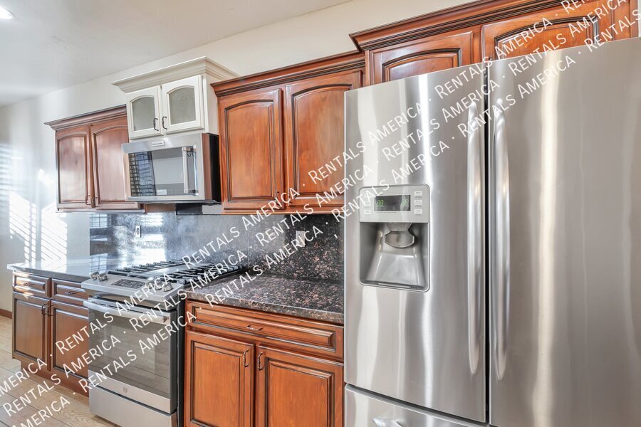Building Photo - 8509 S Camino Bengala