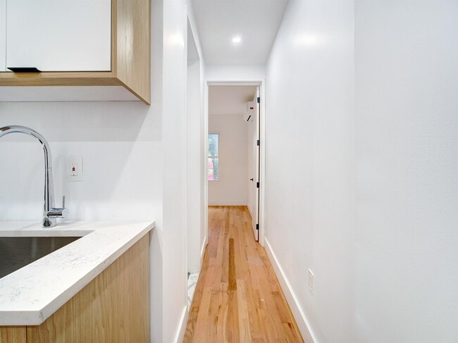 Building Photo - 151 Williams Ave