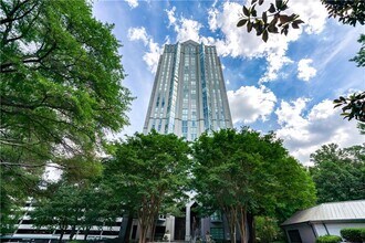 Building Photo - 2870 Pharr Ct S Northwest
