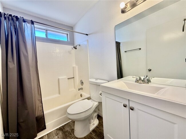 Building Photo - 4600 Ermine Ct