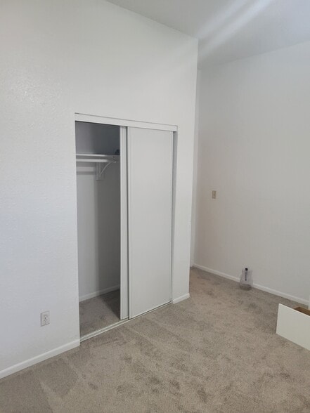 Building Photo - 94 N Sherman St