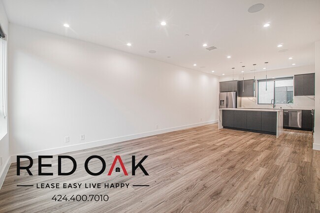 Building Photo - 18303 Oakbury Cir