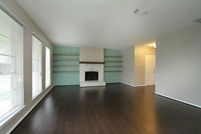 Building Photo - 24123 Bassett Hall Ln