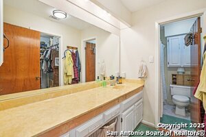 Building Photo - 13823 Brays Forest