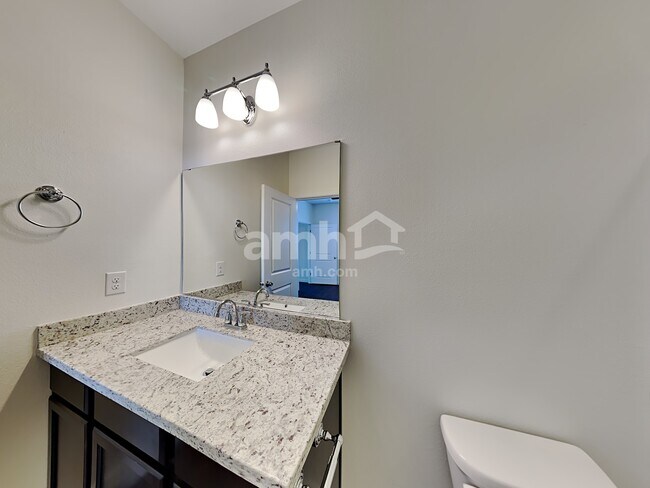 Building Photo - 19232 18th Ave Ct E