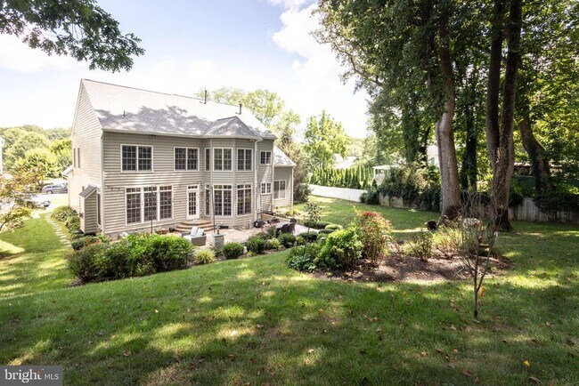 Building Photo - 11629 Forest Hill Ct