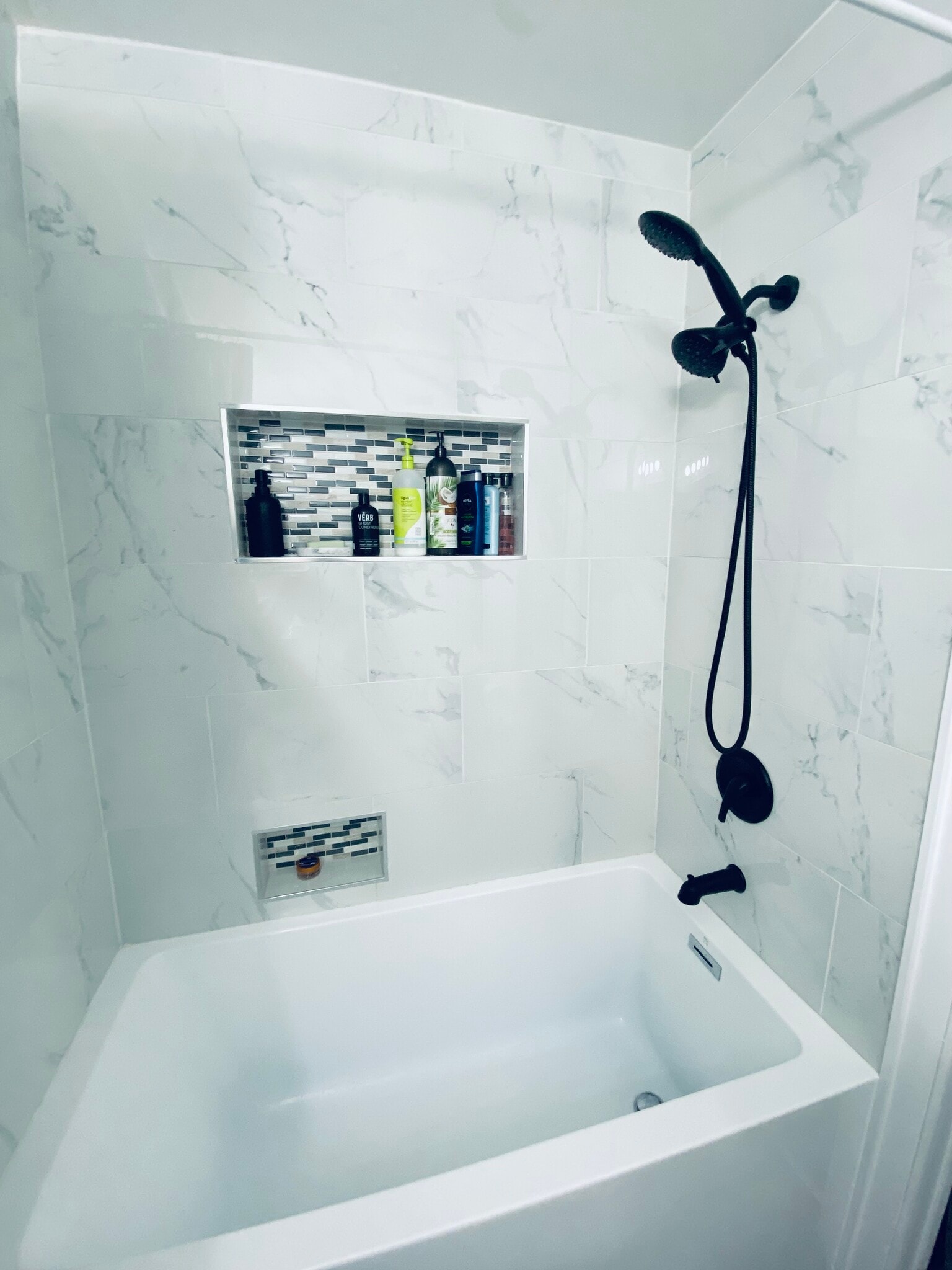 Building Photo - 4938 Alder Dr