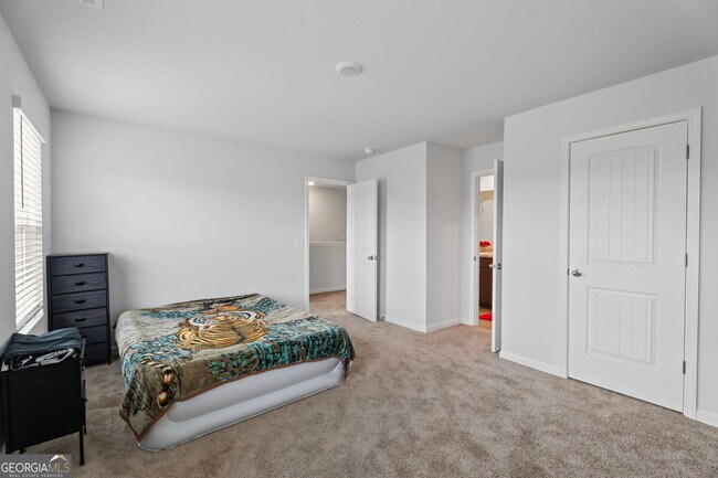 Building Photo - 321 Kirt's Ridge