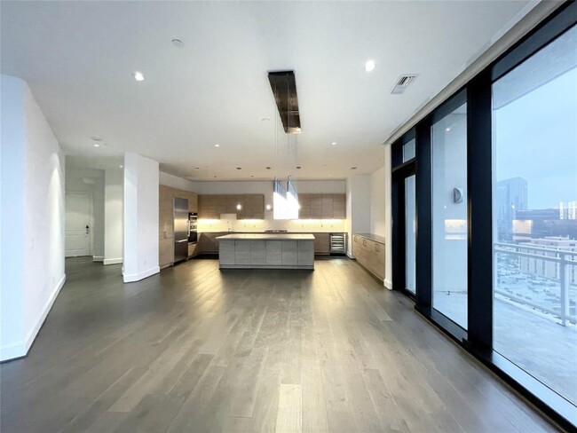 Building Photo - 1409 Post Oak Blvd